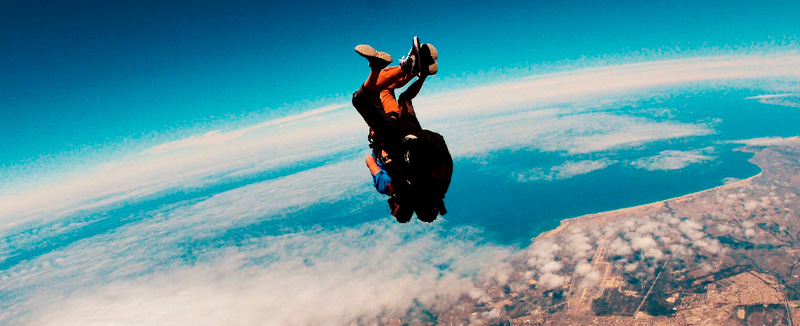 Two people skydiving during the day